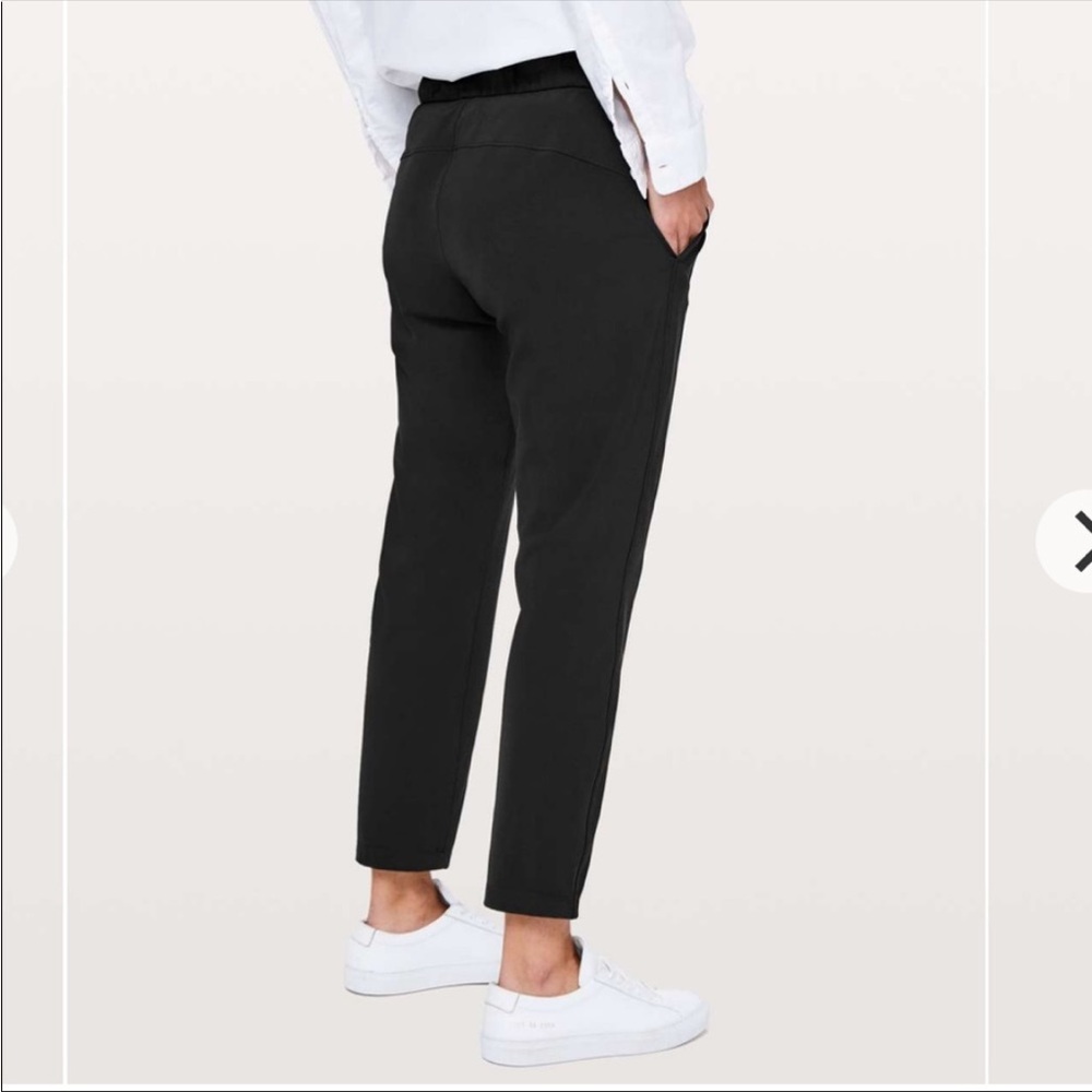 Lululemon On the Fly Pant size 4